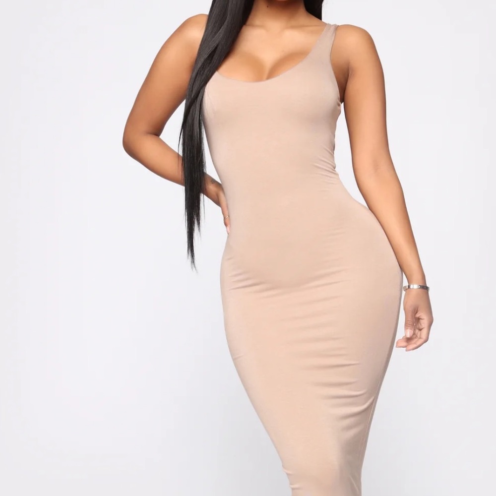Elegant Tan Sleeveless Dress